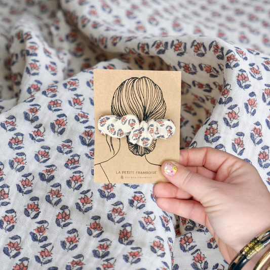 Pince Scrunchy - Beige à fleur brique