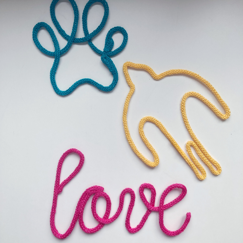 Décoration Murale en Tricotin - Empreinte chat / chien - La Petite Framboise