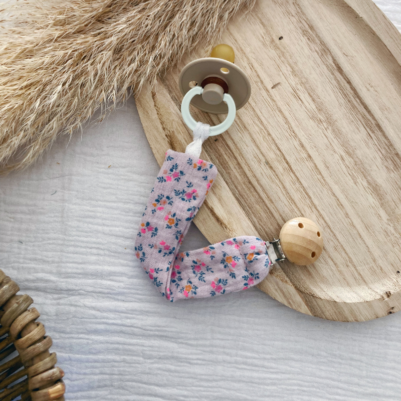 Attache tétine - Gaze de coton Mauve fleuri