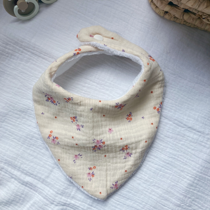 Bavoir bandana - Beige fleuri rose/orang/parme