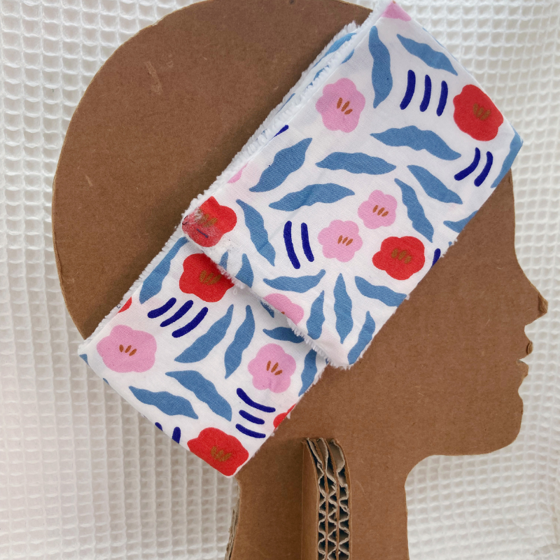 Bandeau de soin - Blanc et bleu à fleur rose/rouge