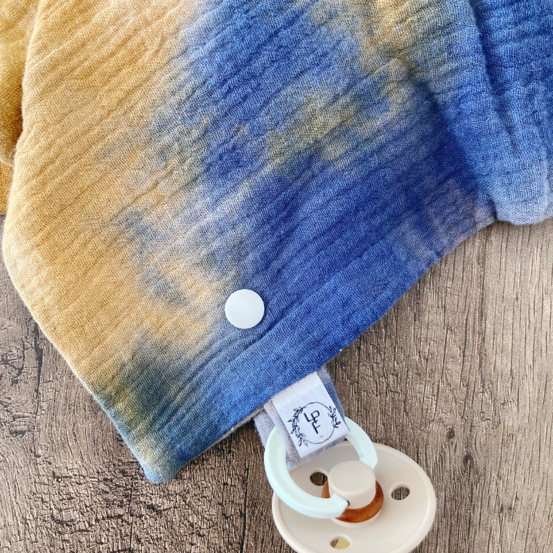 Doudou Chauve-souris - Tie & dye bleu et camel