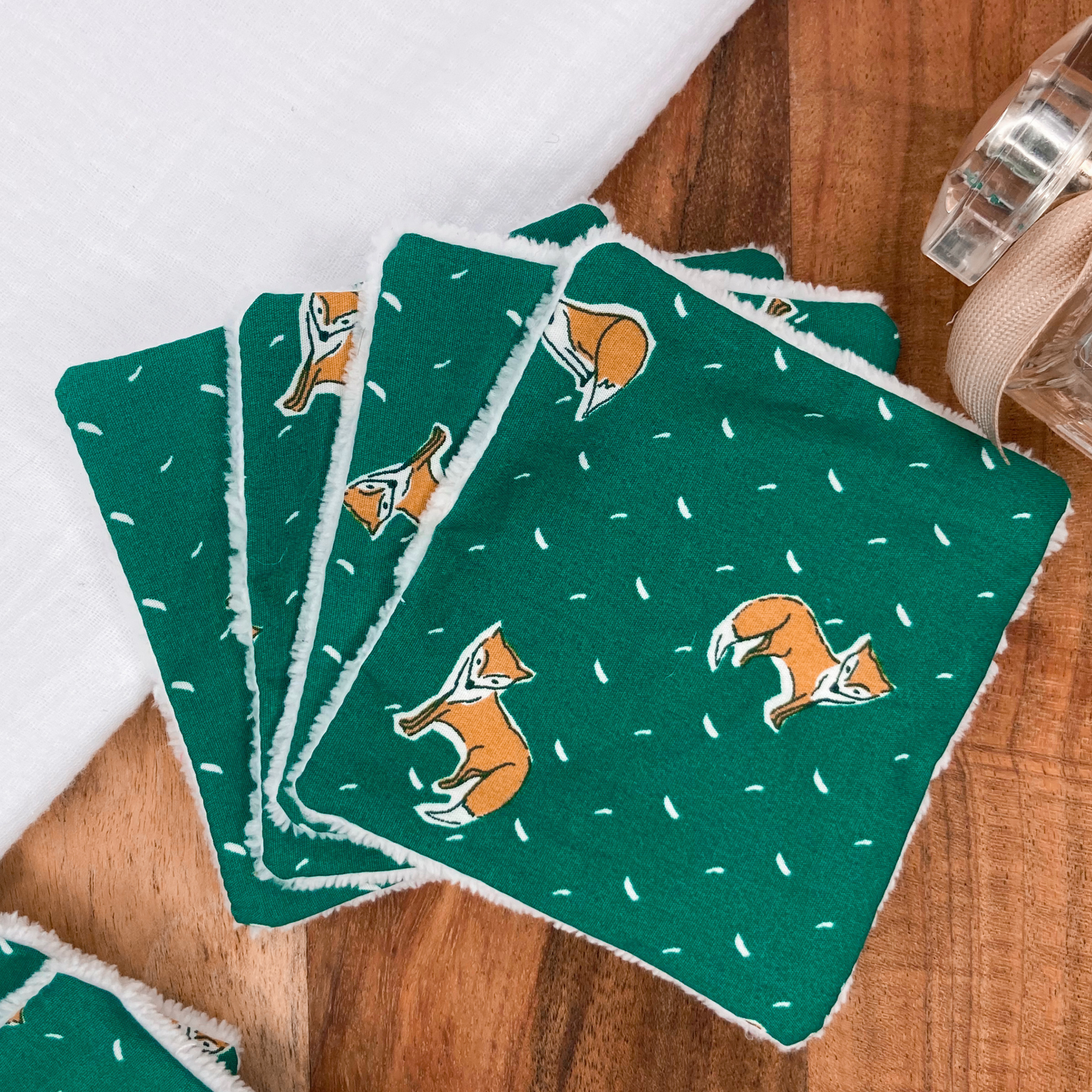 Semainier de cotons lavables - Vert motif renard