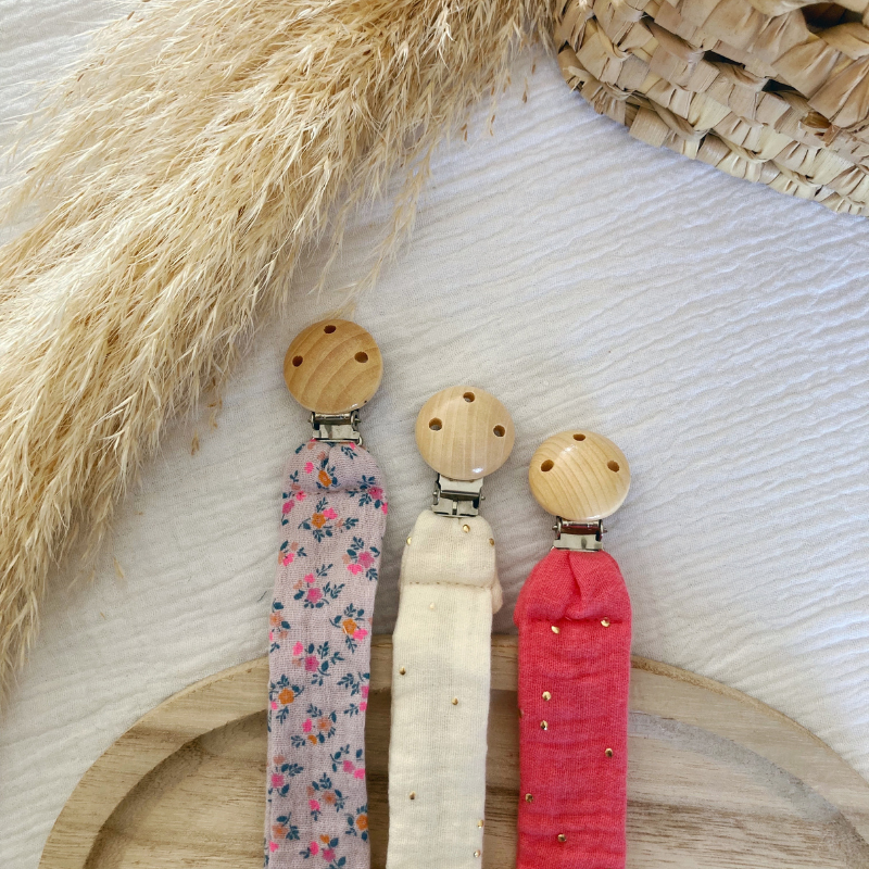 Attache tétine - Gaze de coton Corail à pois dorés