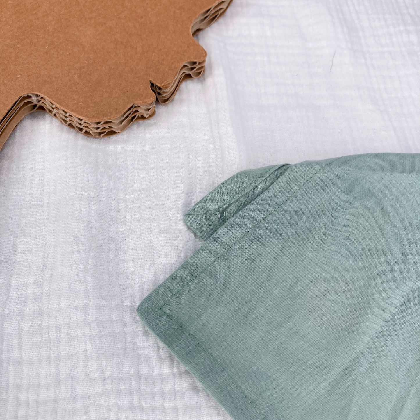 Bandana / Foulard enfant – Vert sauge