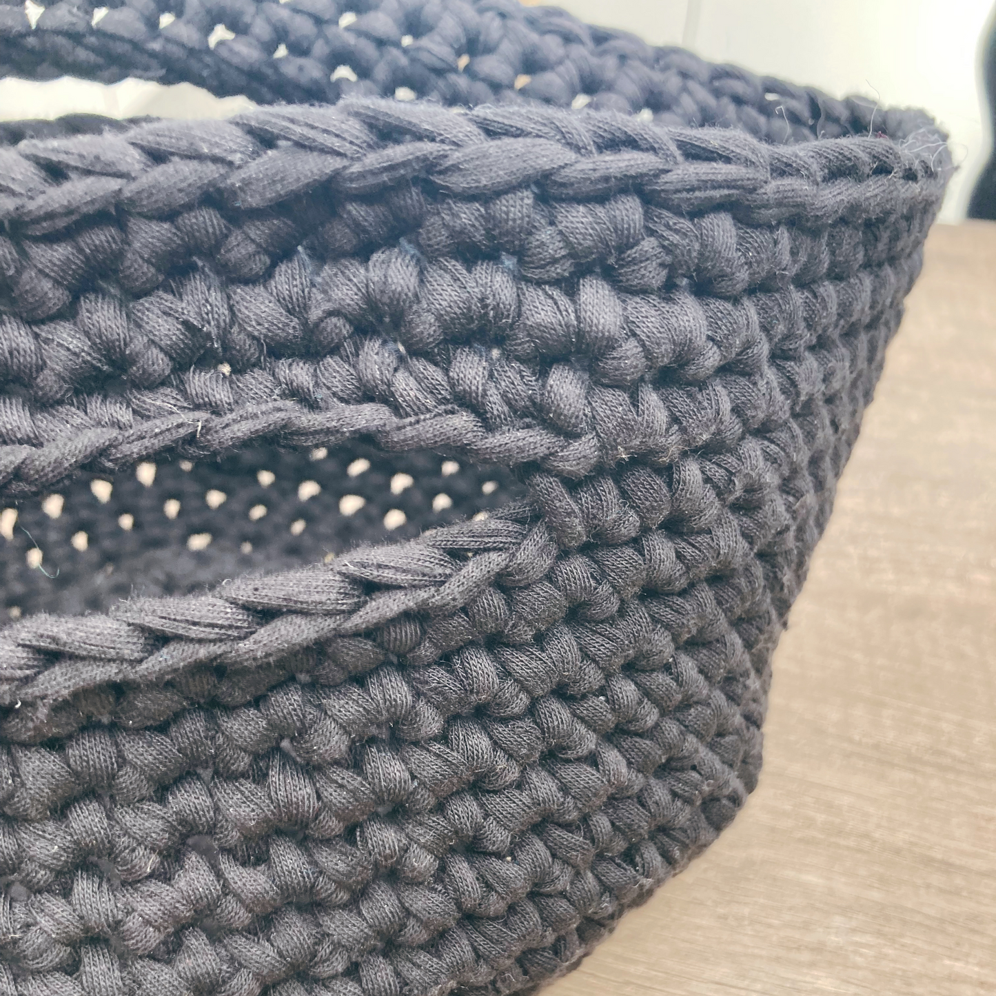 Panière en crochet – Noire