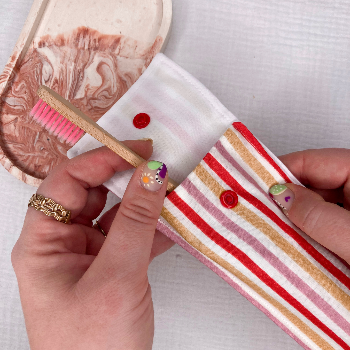 Pochette à Brosse à Dents Imperméable - Rayures rouge/jaune/rose