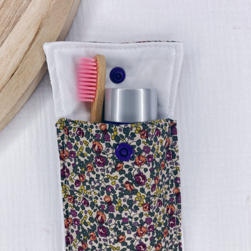 Pochette à Brosse à Dents Imperméable - Beige fleuri vert/violet - La Petite Framboise