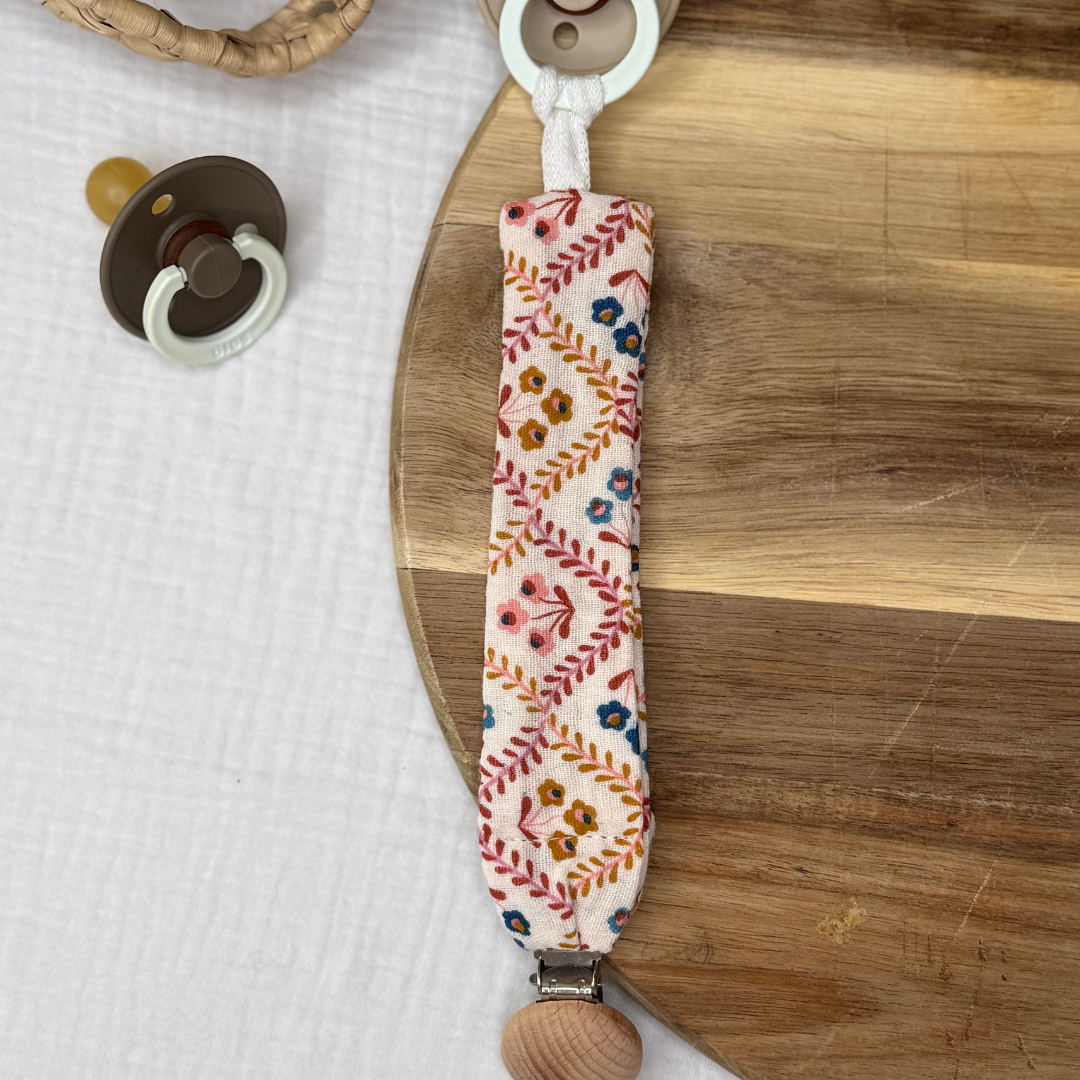 Attache tétine - Ecrue losange fleuri