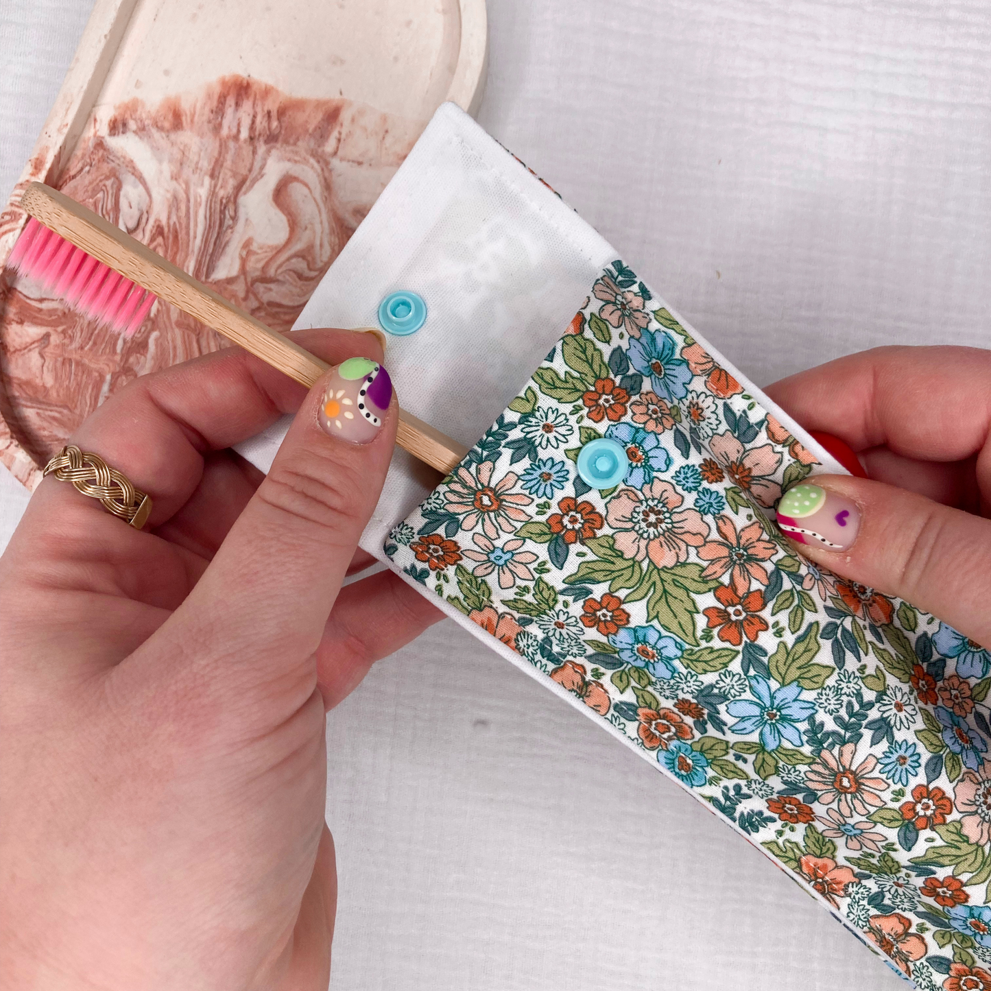 Pochette à Brosse à Dents Imperméable - Fleuri vert/rose/bleu