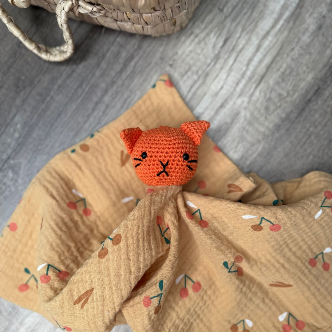 Doudou Chat - Camel à cerises